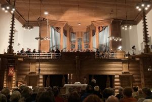 Auf dem Bild sieht man das innere der Wiblinger Kantorei in der Martin-Luther-Kirche während eines Konzertes. Aufgenommen im Mai 2019